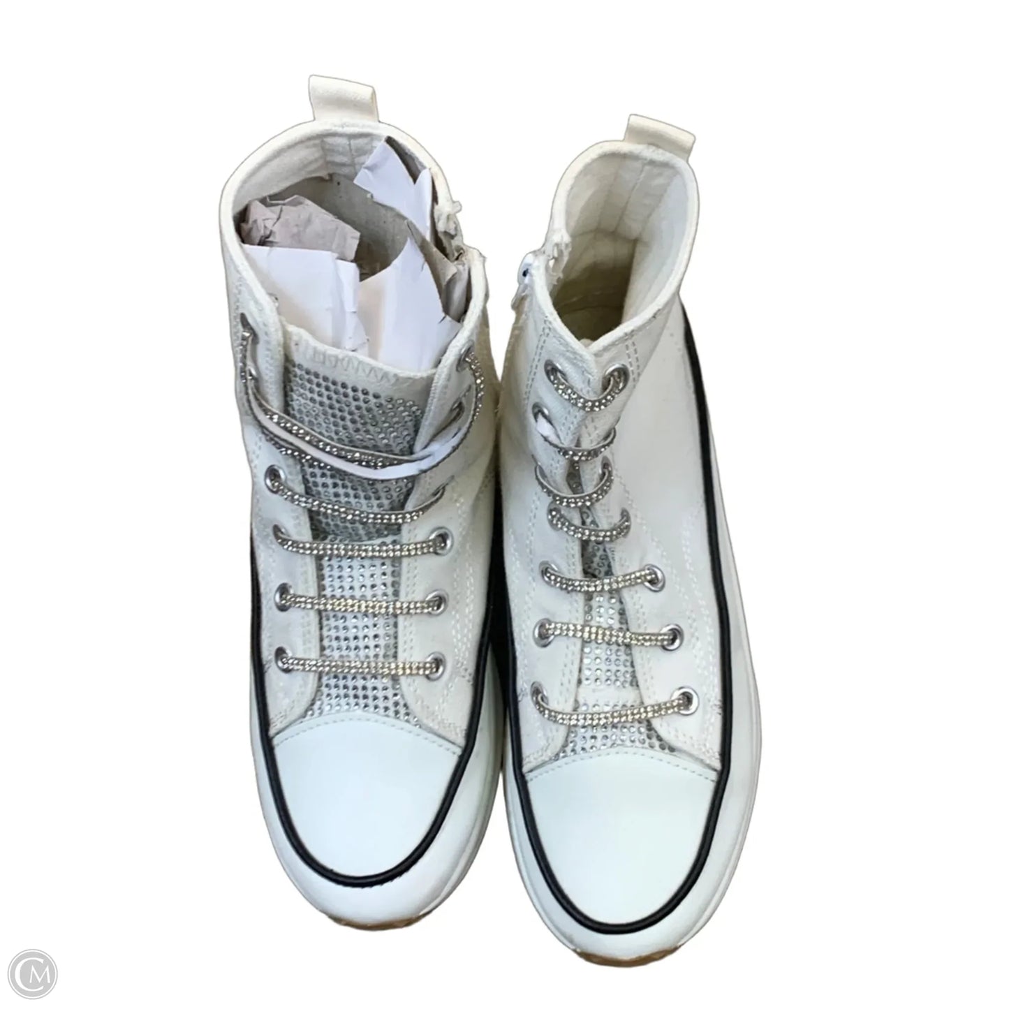 Shoes Sneakers By Cmf In White, Size: 6