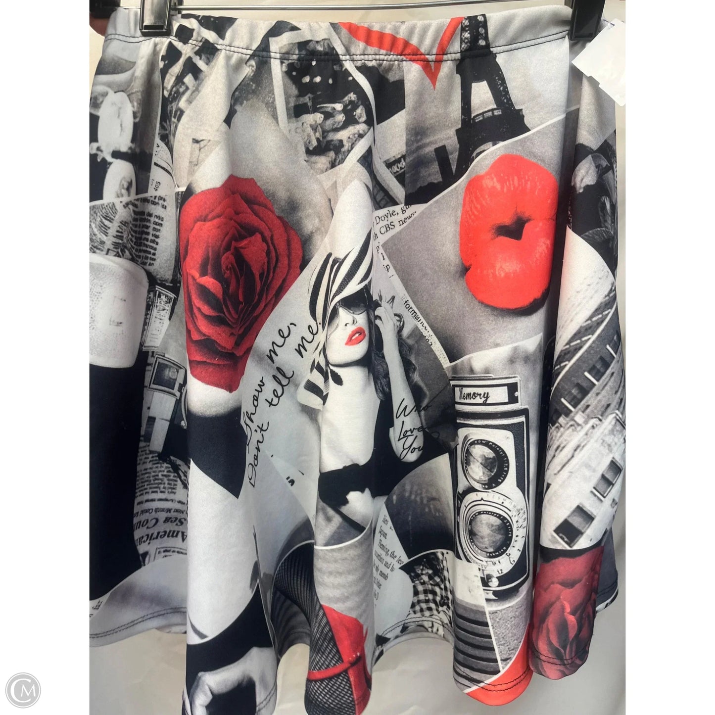 Skirt Mini & Short By Cmf In Black & Red, Size: M