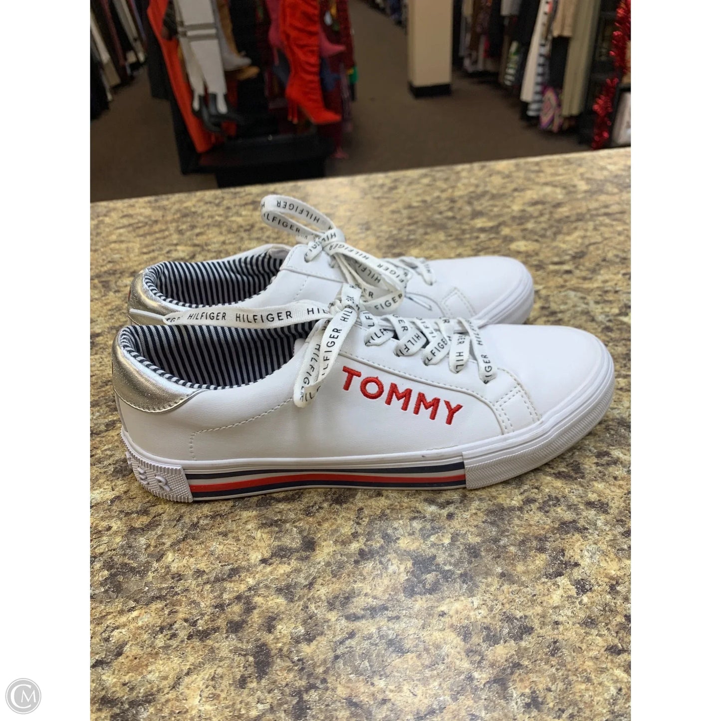 Shoes Sneakers By Tommy Hilfiger In White, Size: 7.5