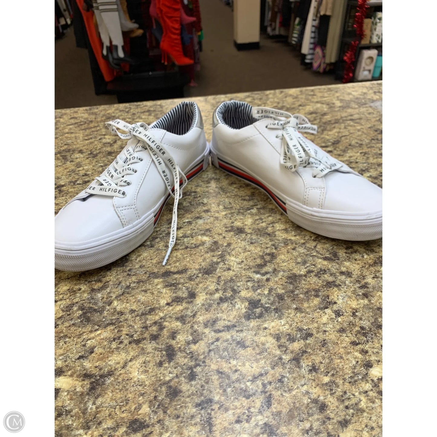 Shoes Sneakers By Tommy Hilfiger In White, Size: 7.5