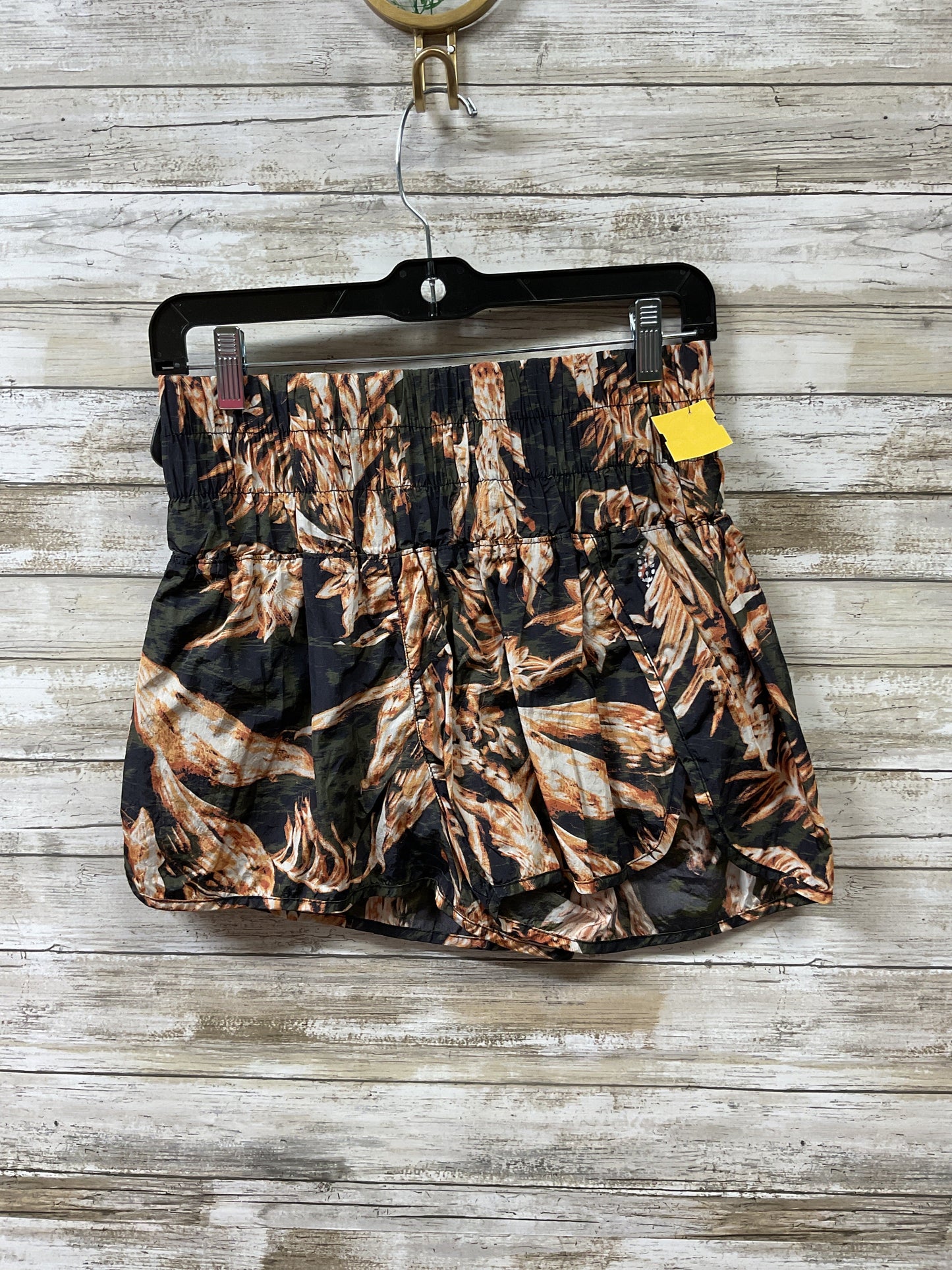 Athletic Shorts By Free People In Green & Tan, Size:M