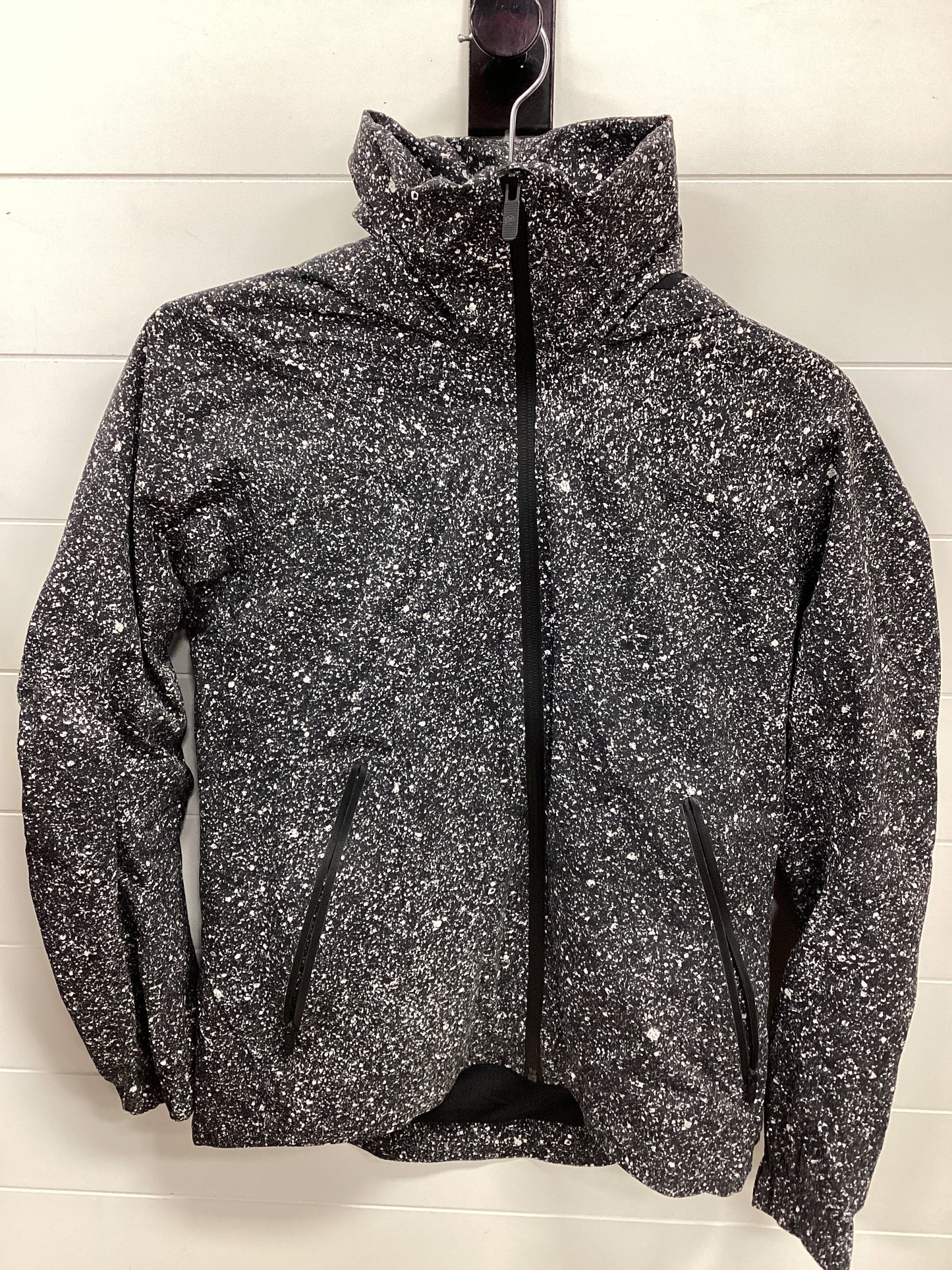 Athletic Jacket By Lululemon In Black, Size:6