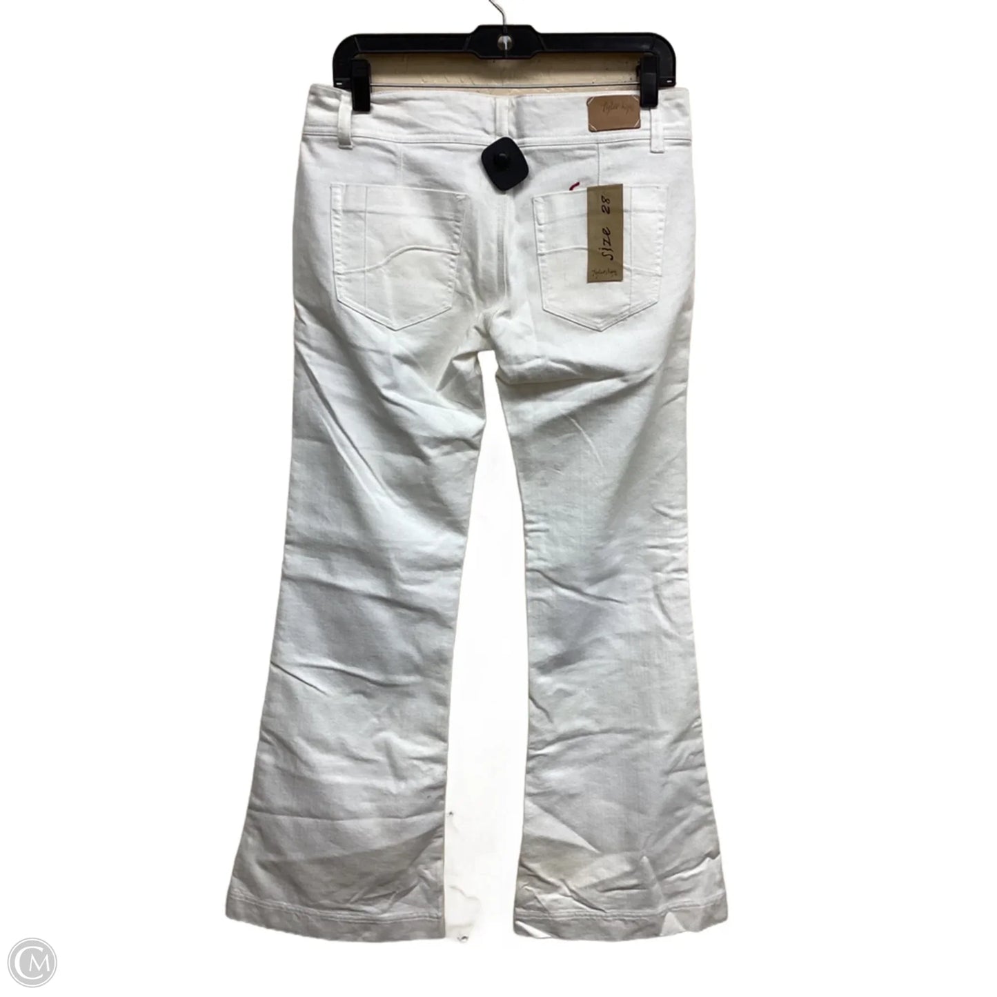 Jeans Flared By Clothes Mentor In White Denim, Size: 28