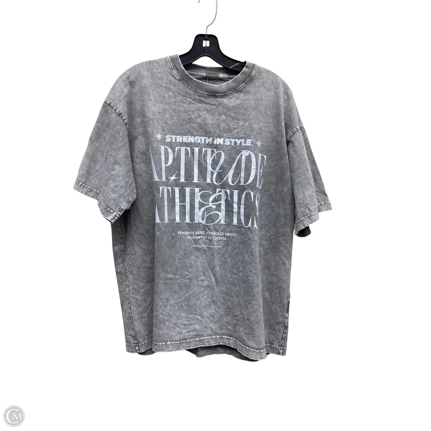 Top Short Sleeve By Clothes Mentor In Grey