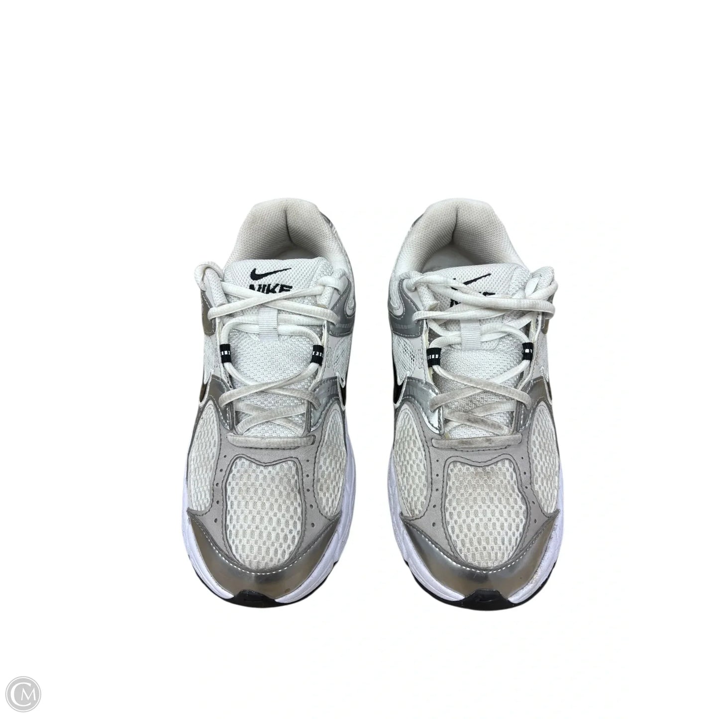 Shoes Athletic By Nike In Silver & White, Size: 7