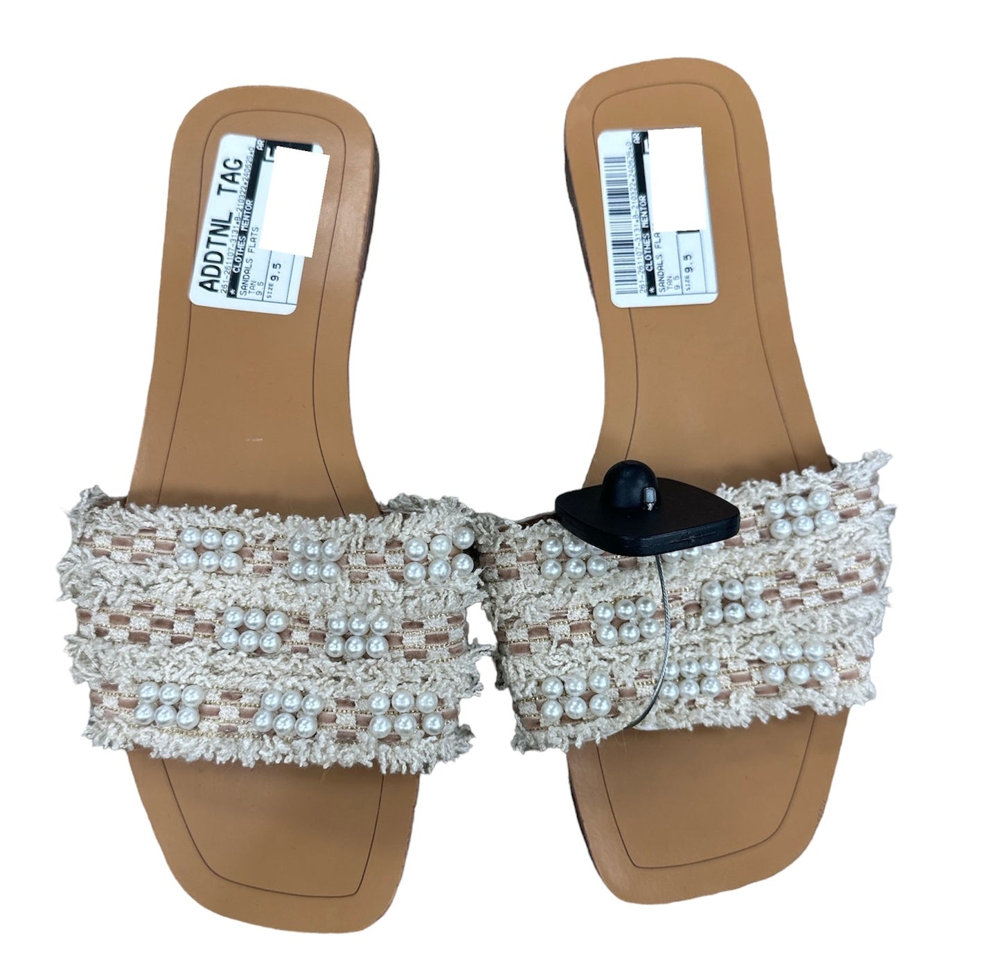 Tan Sandals Flats Clothes Mentor, Size 9.5