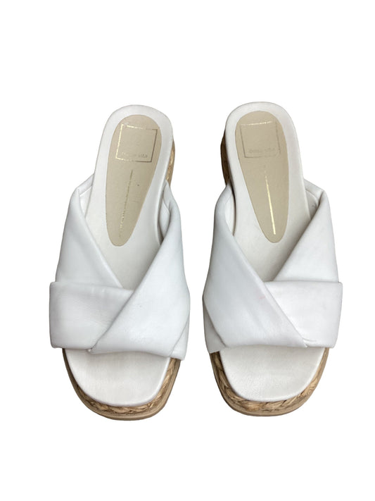 White Sandals Flats Dolce Vita, Size 6.5