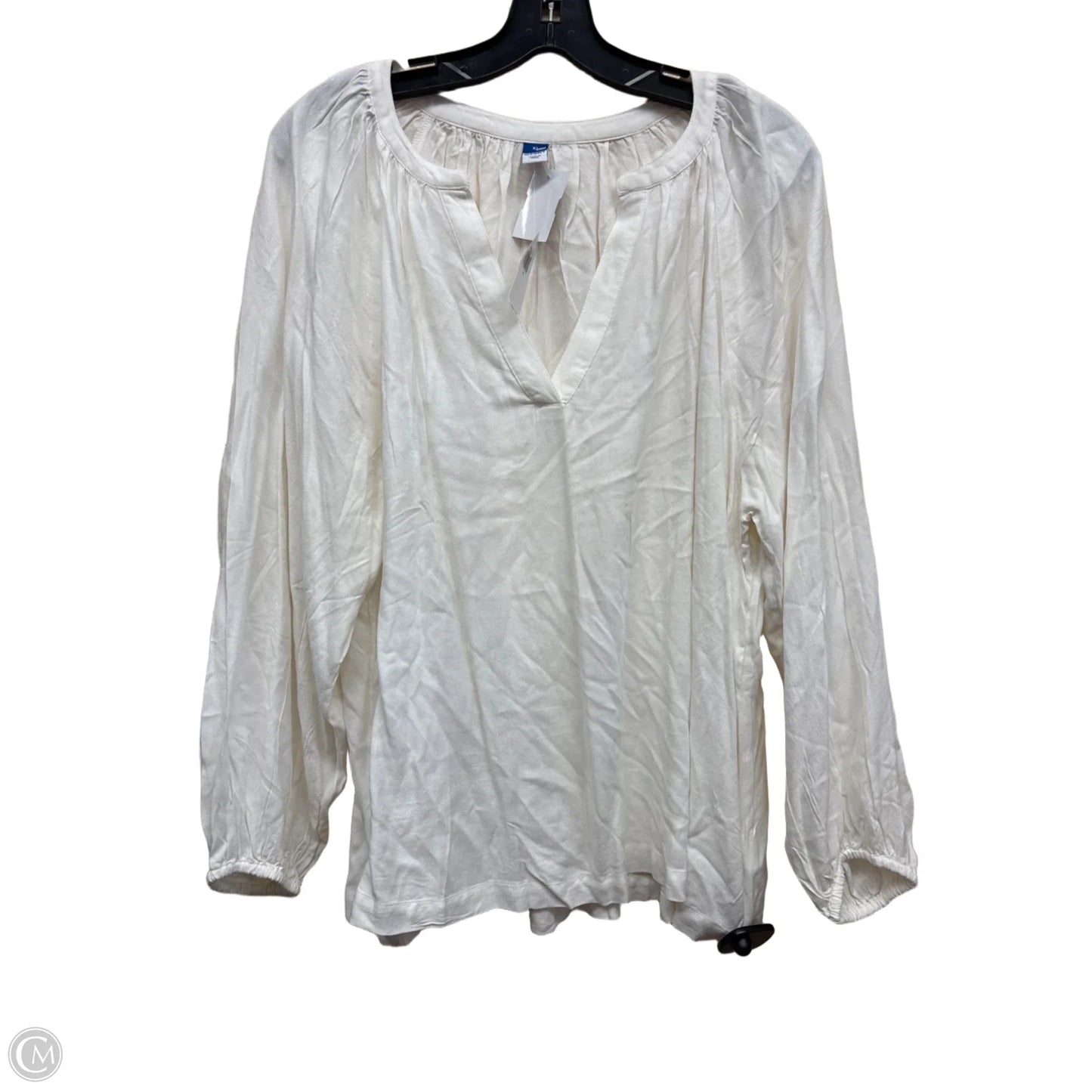 Top Long Sleeve By Old Navy In White, Size: Xl