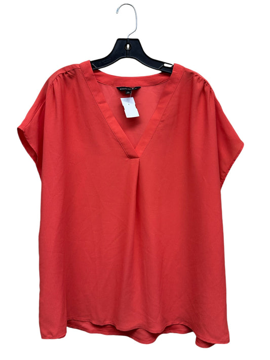 Top Short Sleeve By Banana Republic In Coral, Size: Xxl