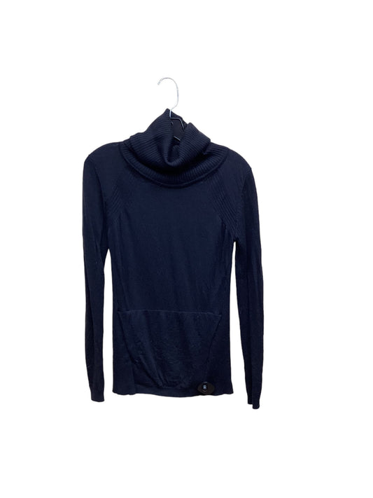 Top Long Sleeve By Lululemon In Black, Size: S