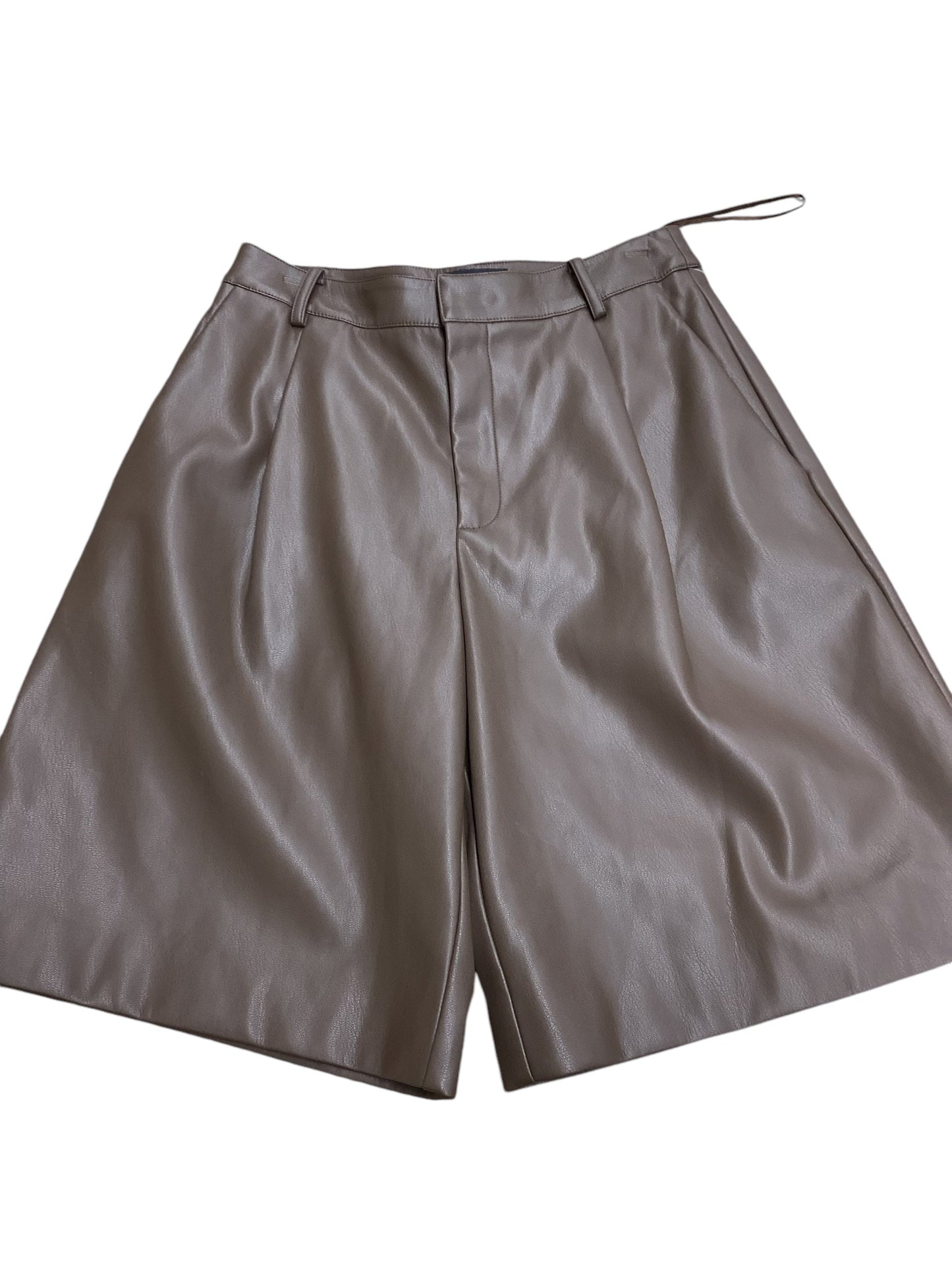 Shorts By Clothes Mentor In Brown, Size: 6