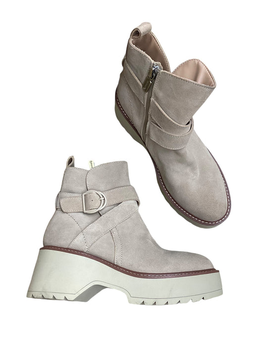 Boots Ankle Heels By Blondo In Tan, Size: 8