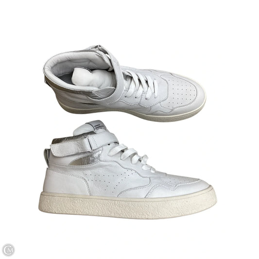 Shoes Athletic By Steve Madden In White, Size: 10