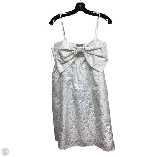 Dress Casual Short By Chelsea 28 In White, Size: L