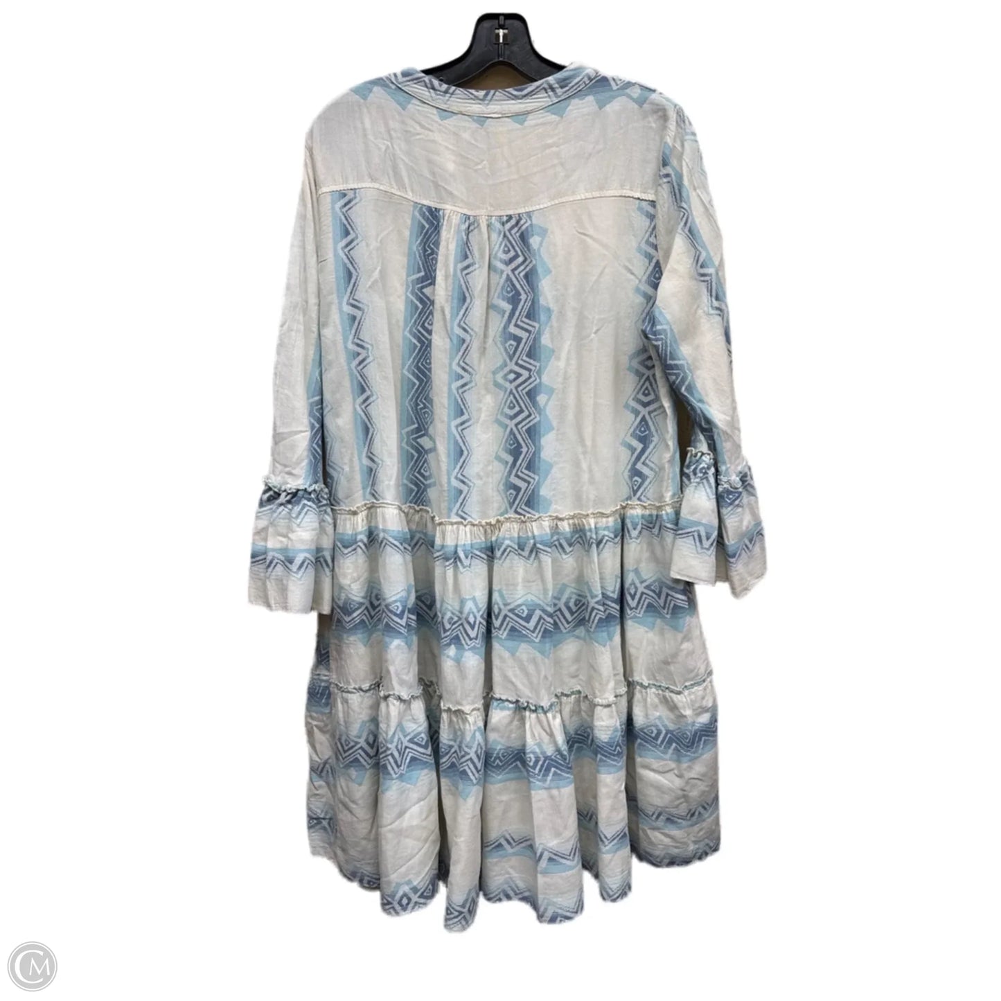 Dress Casual Short By Clothes Mentor In Blue & White, Size: M