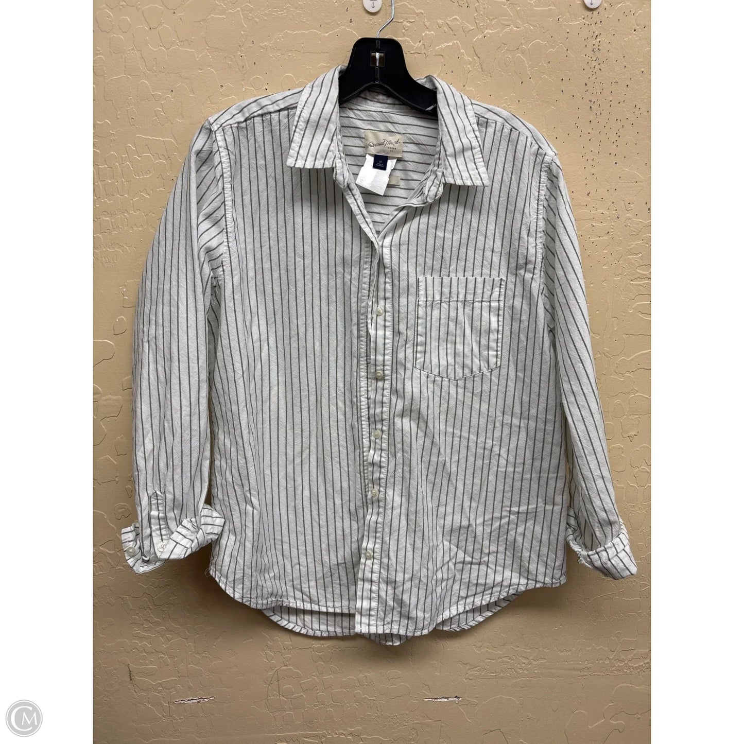 Top Long Sleeve By Universal Thread In Striped Pattern, Size: M