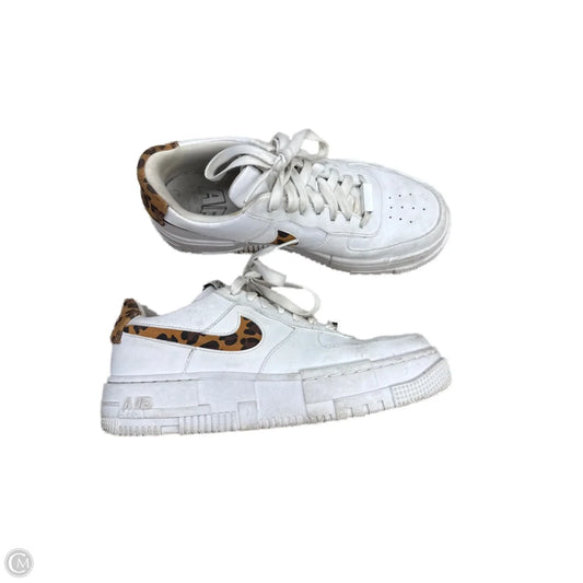 Shoes Sneakers By Nike In White, Size: 8
