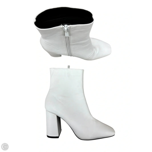 Boots Ankle Heels By Clothes Mentor In White, Size: 7