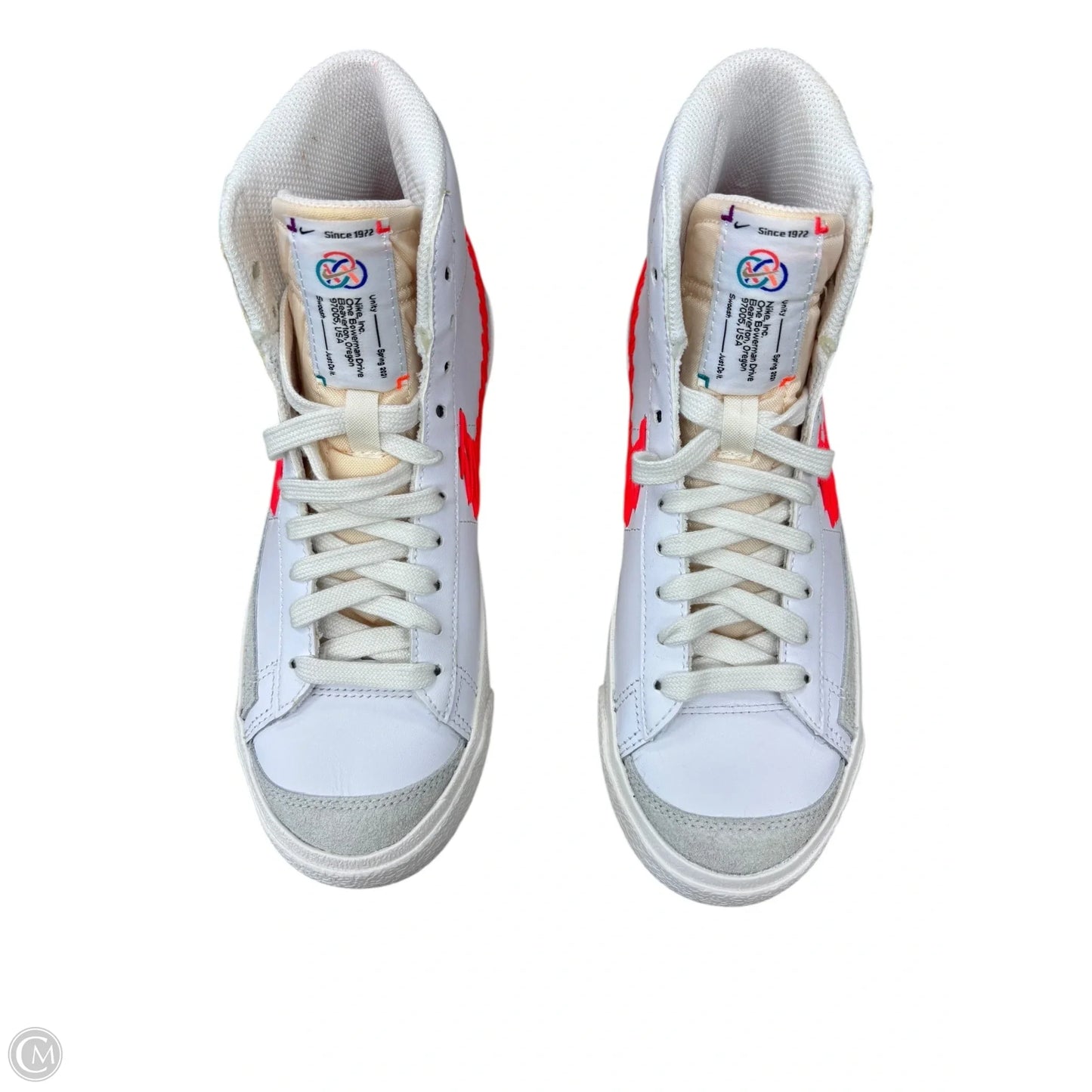 Shoes Sneakers By Nike In White, Size: 5.5