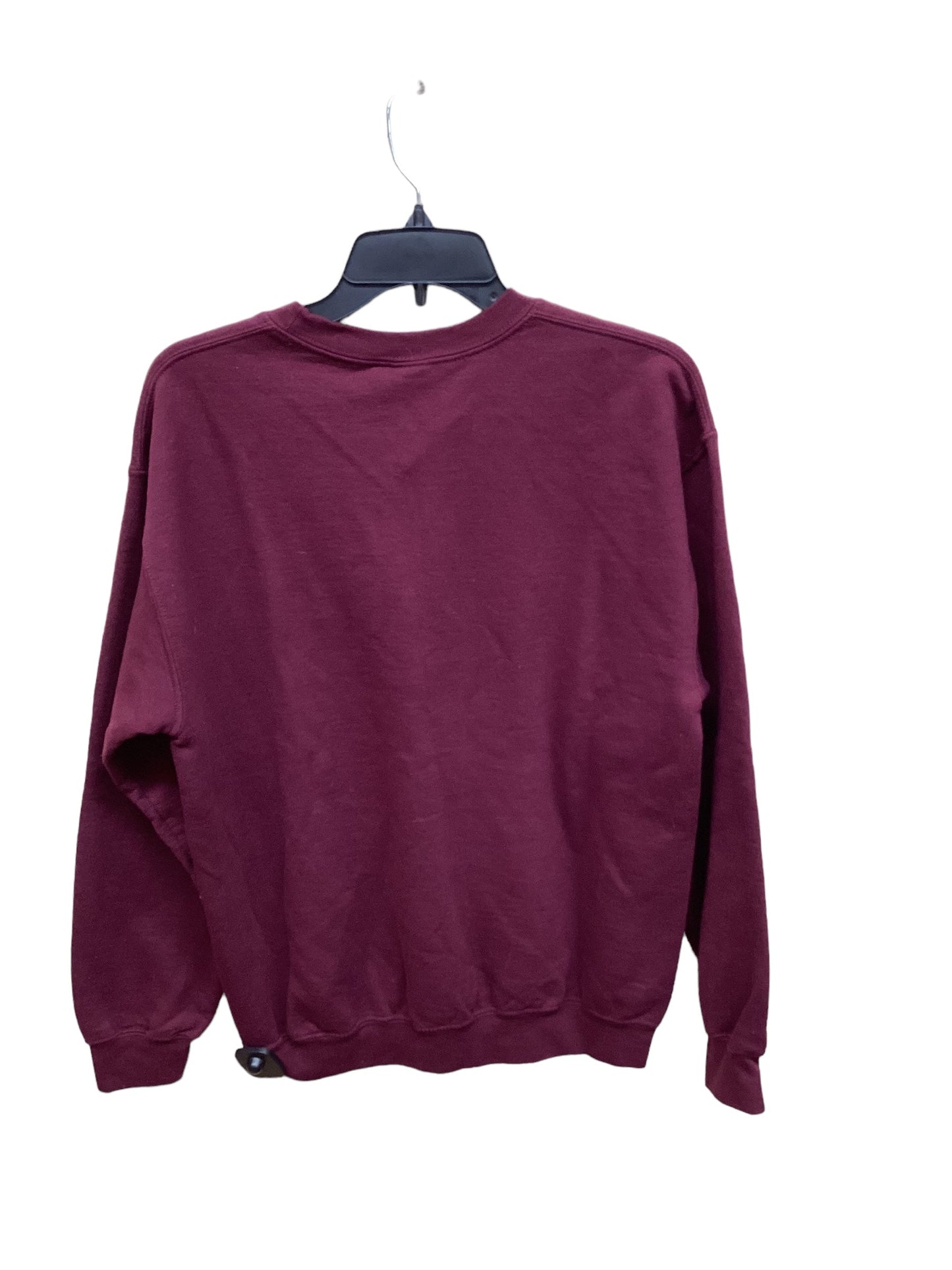 Sweater By Gildan  Size: M