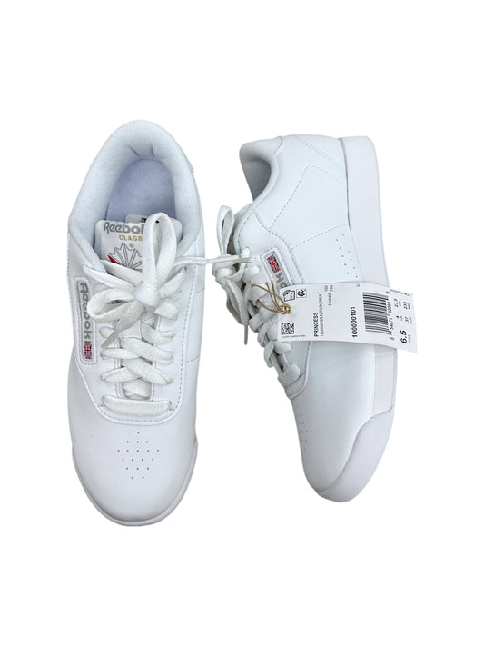 Shoes Sneakers By Reebok In White, Size: 6.5