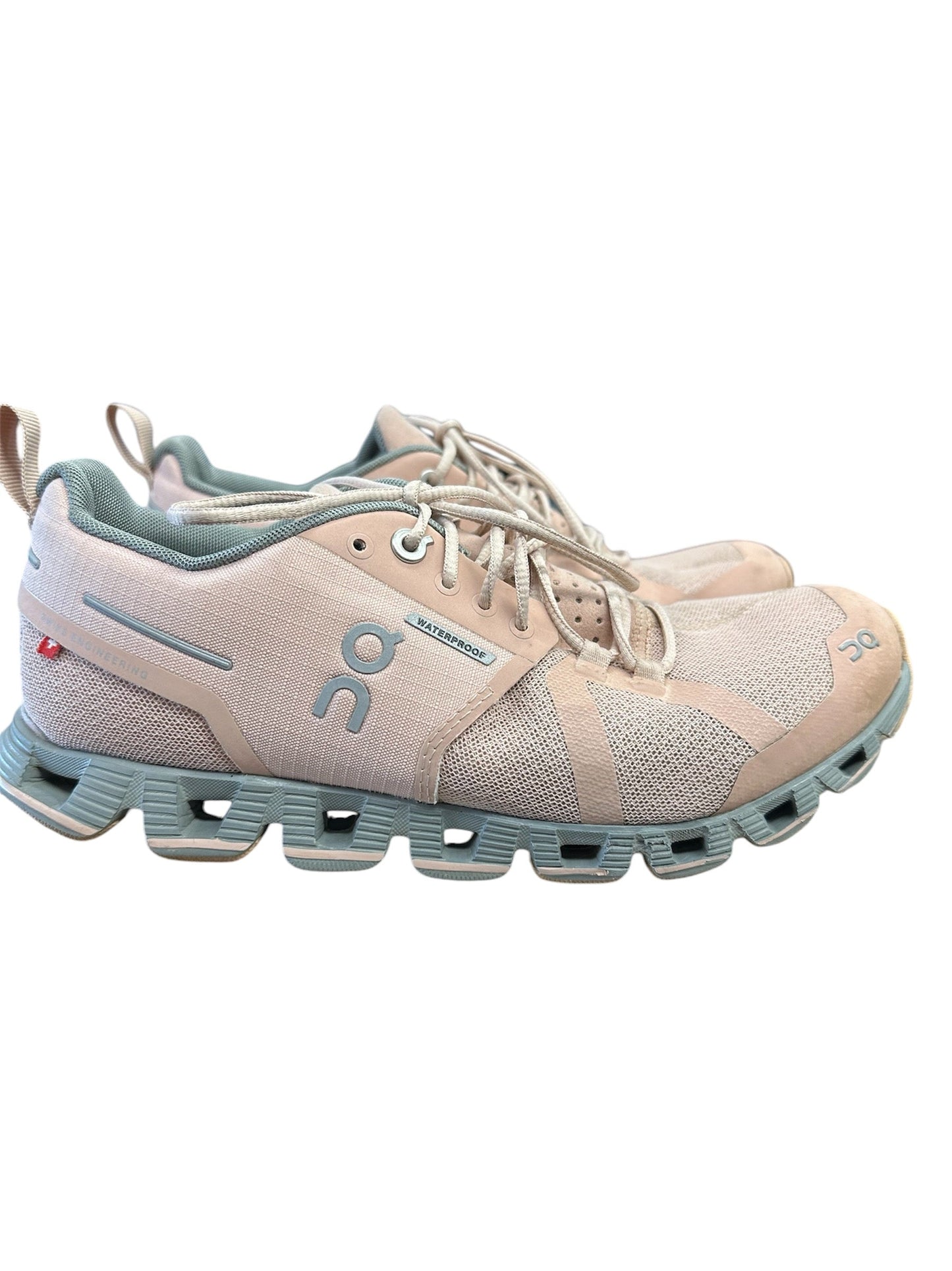 Shoes Athletic By Clothes Mentor In Grey & Pink, Size: 6.5