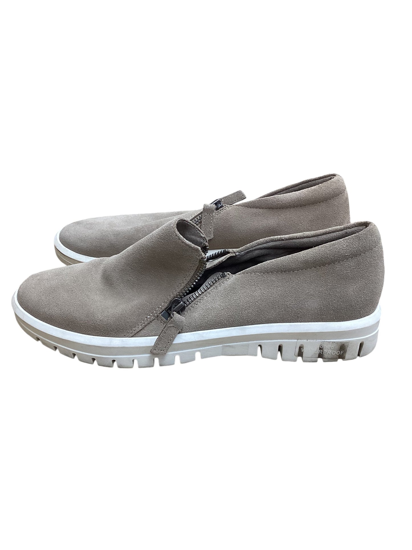 Shoes Sneakers By Blondo In Grey