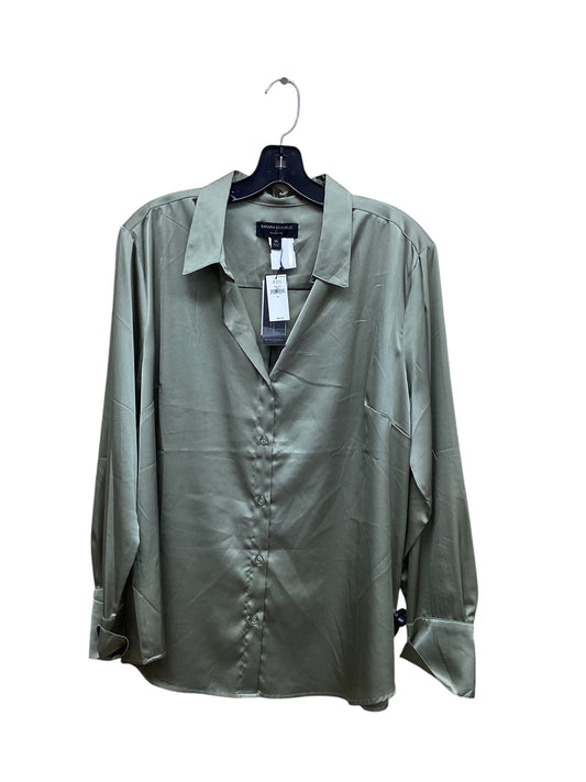 Top Long Sleeve By Banana Republic In Green, Size: Xl