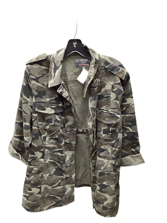 Jacket Other By Torrid In Camouflage Print, Size: 2x