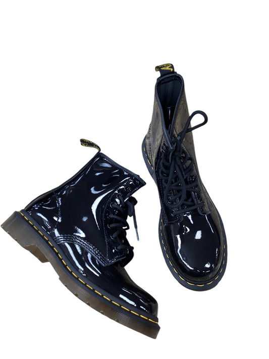 Boots Ankle Flats By Dr Martens In Black, Size: 7