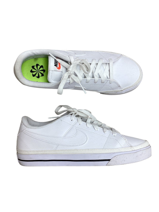 Shoes Sneakers By Nike In White, Size: 9.5