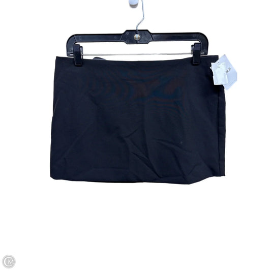 Skirt Mini & Short By Forever 21 In Black, Size: L