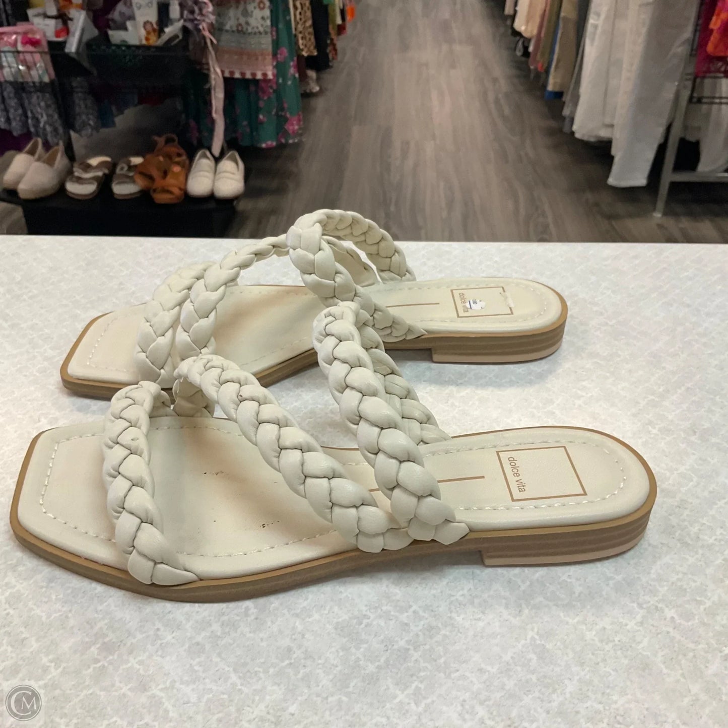 Sandals Flats By Dolce Vita In Cream, Size: 6