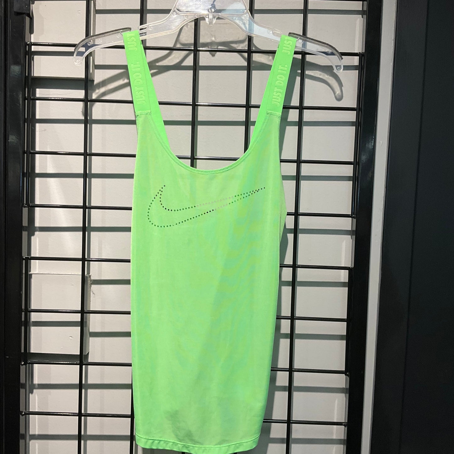 Athletic Tank Top By Nike Apparel In Green, Size: S