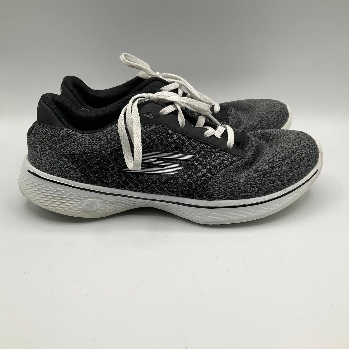 Shoes Athletic By Skechers In Grey, Size: 8