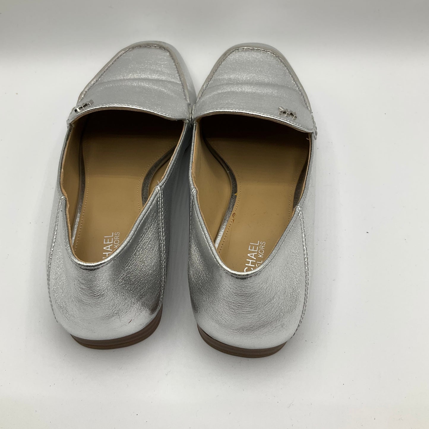 Shoes Flats By Michael Kors In Silver, Size: 7.5