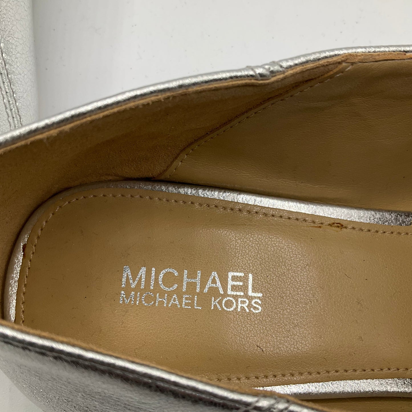 Shoes Flats By Michael Kors In Silver, Size: 7.5