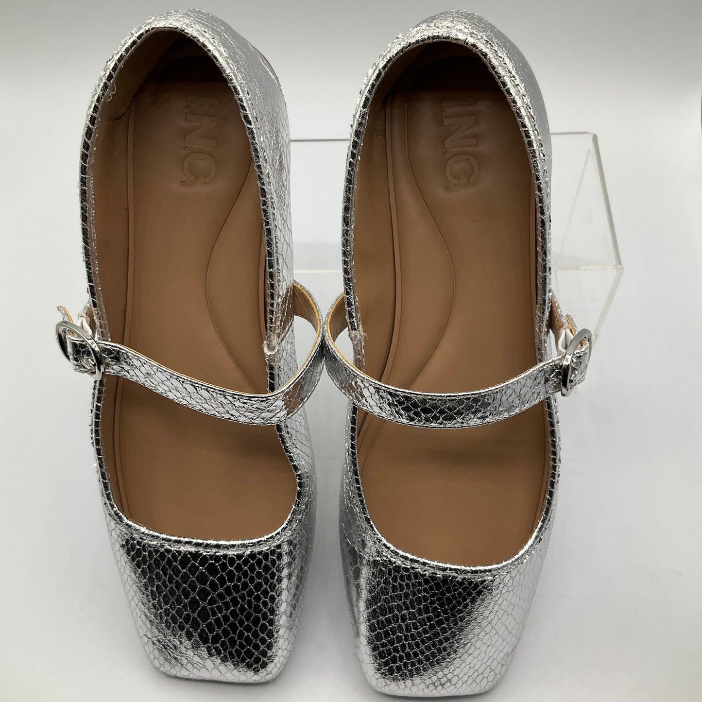 Silver Shoes Flats Inc, Size 8