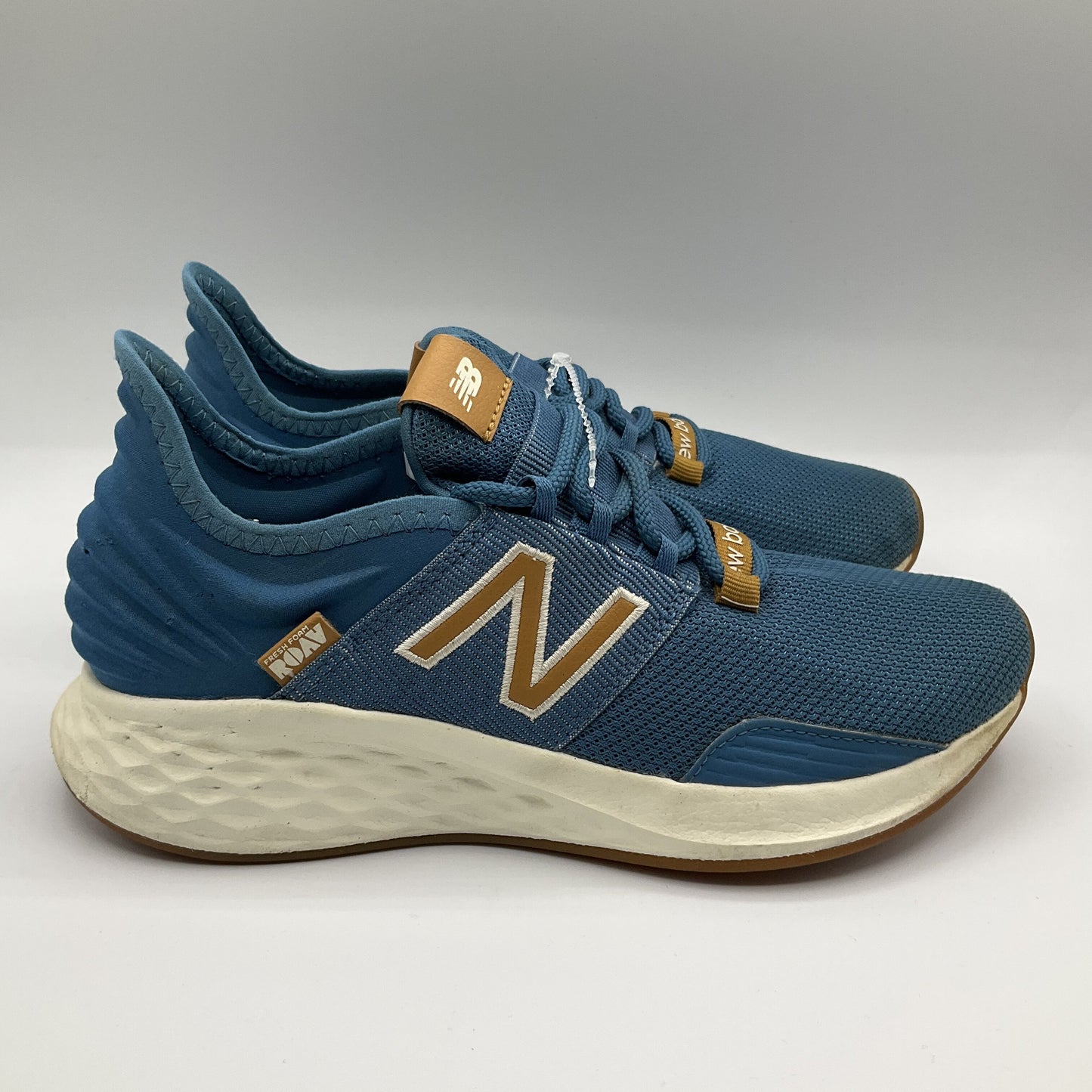 Shoes Athletic By New Balance  Size: 7.5