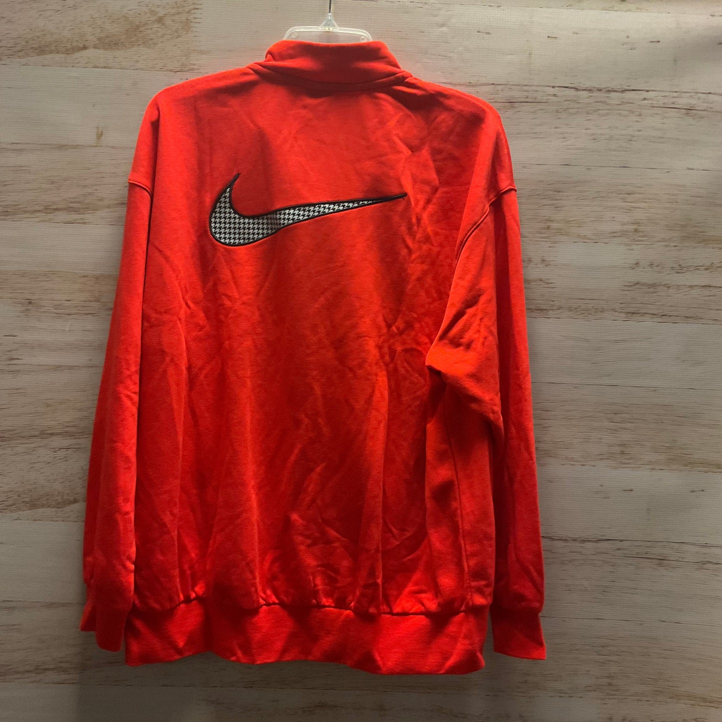 Athletic Top Long Sleeve Crewneck By Nike In Orange, Size: M