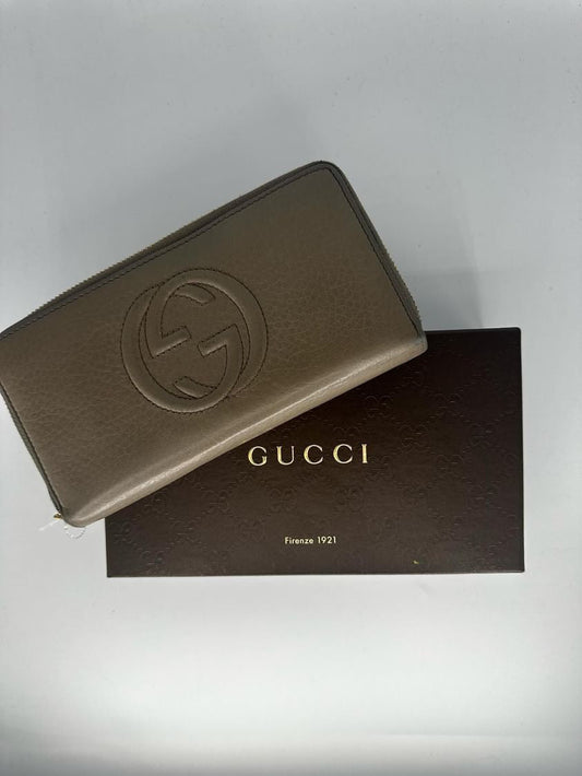 Wallet Designer Gucci, Size Medium