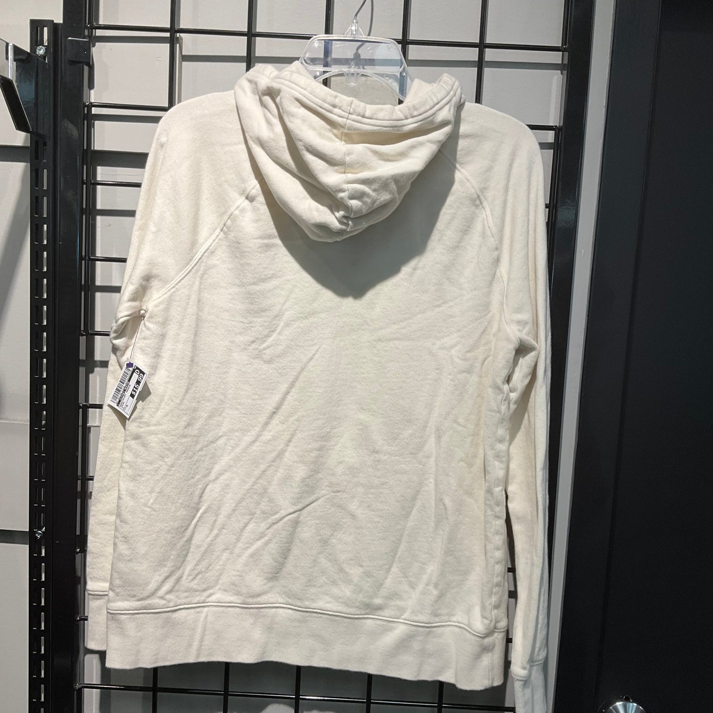 Sweatshirt Hoodie By Clothes Mentor In Cream, Size: M