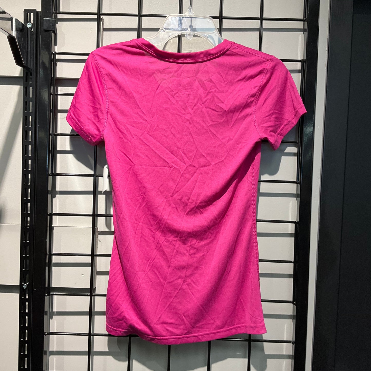 Athletic Top Short Sleeve By Nike In Pink, Size: Xs