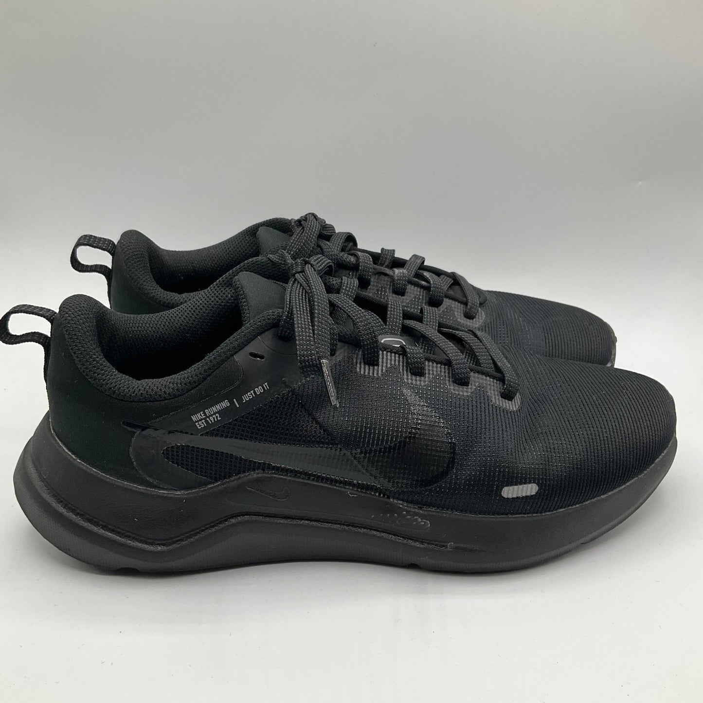 Shoes Athletic By Nike In Black, Size: 8