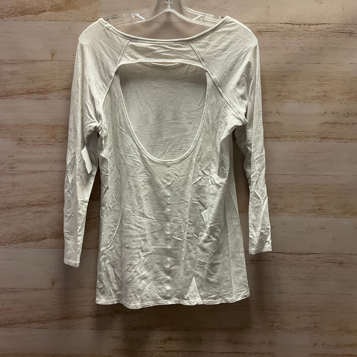 Top Long Sleeve By Lululemon In Grey, Size: 6