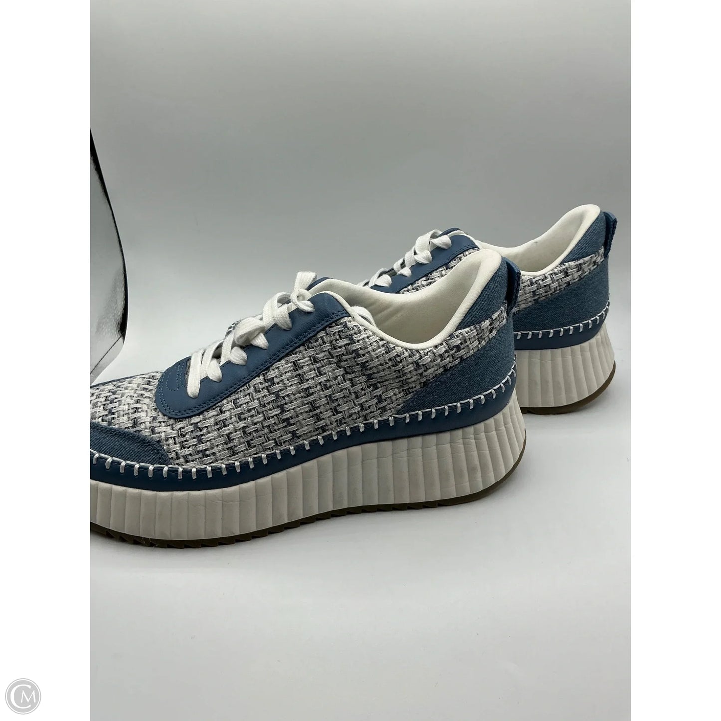 Shoes Sneakers By Universal Thread In Blue & White, Size: 11
