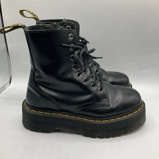 Boots Ankle Flats By Dr Martens In Black, Size: 6