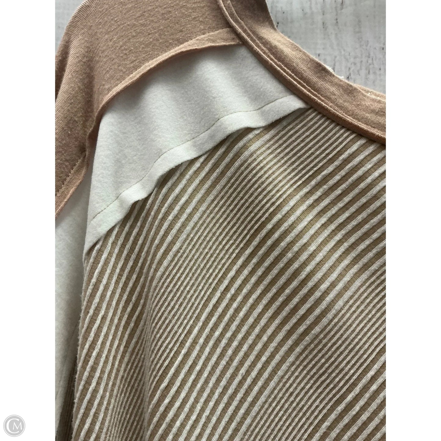 Top Short Sleeve By Bke In Cream, Size: M