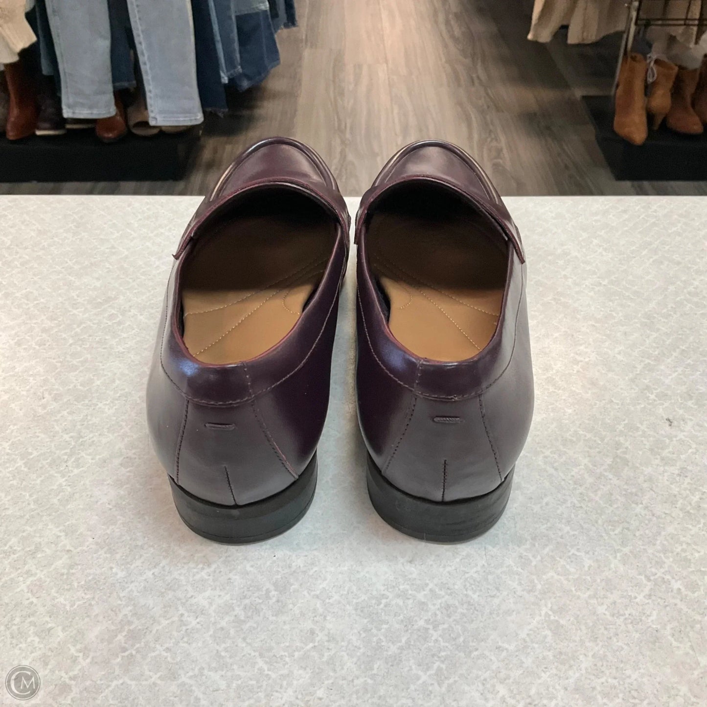 Shoes Flats By Clothes Mentor In Brown, Size: 6