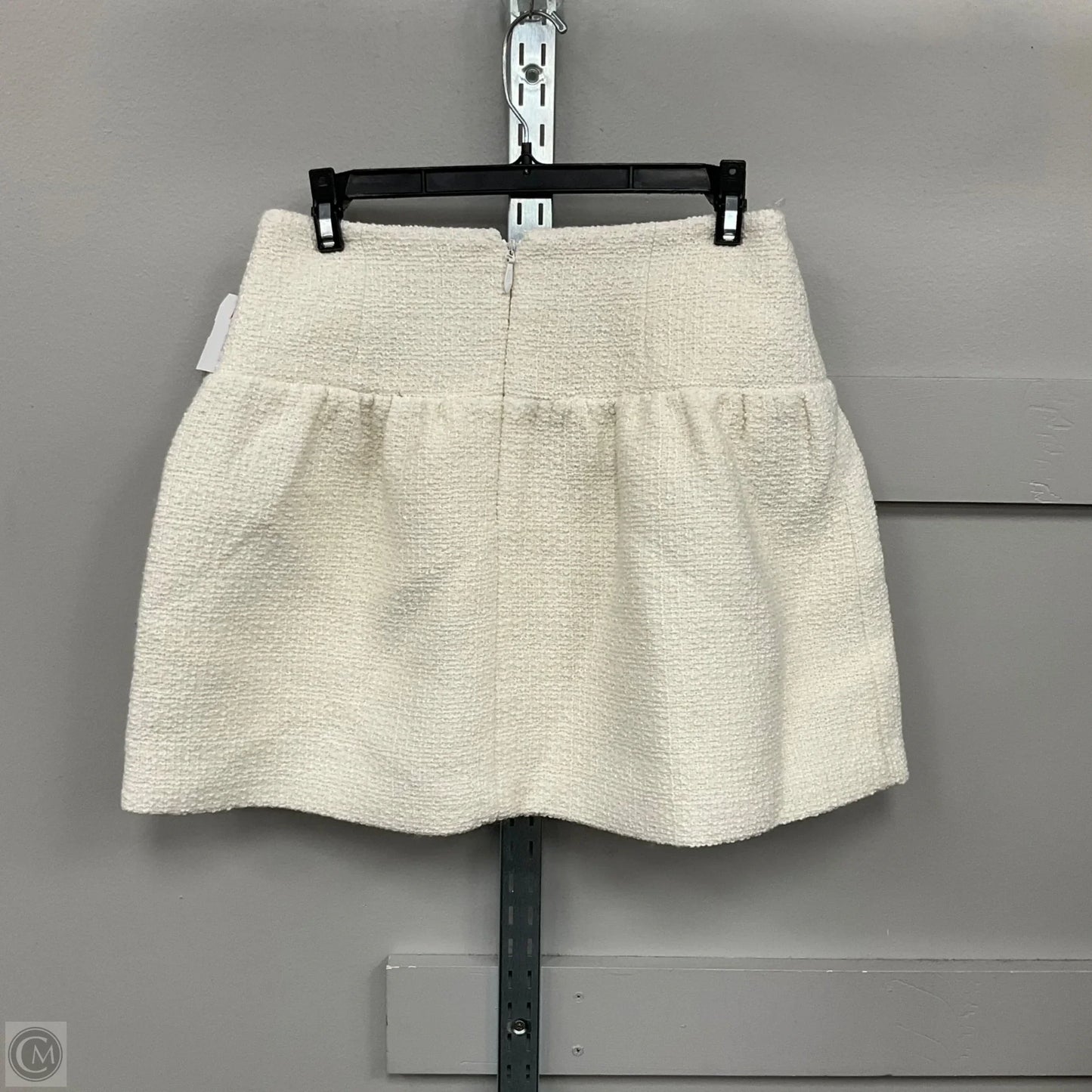 Skirt Mini & Short By Clothes Mentor In Cream, Size: S